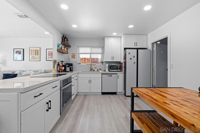 Building Photo - 4838 Mt St Helens Dr