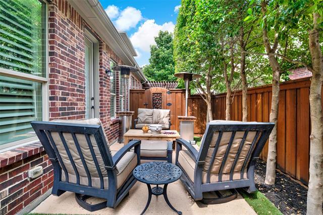 Building Photo - 4817 Bayview Dr