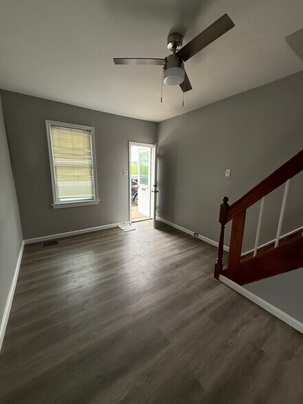 Building Photo - 2526 Almond St