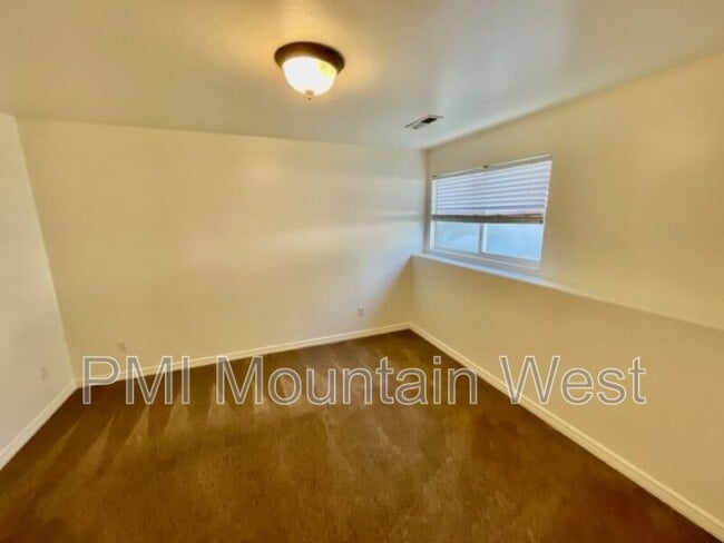 Building Photo - 2815 W 1375 N