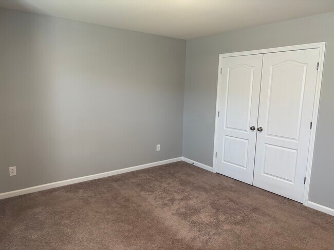 Building Photo - 1044 Crest Oak Ln