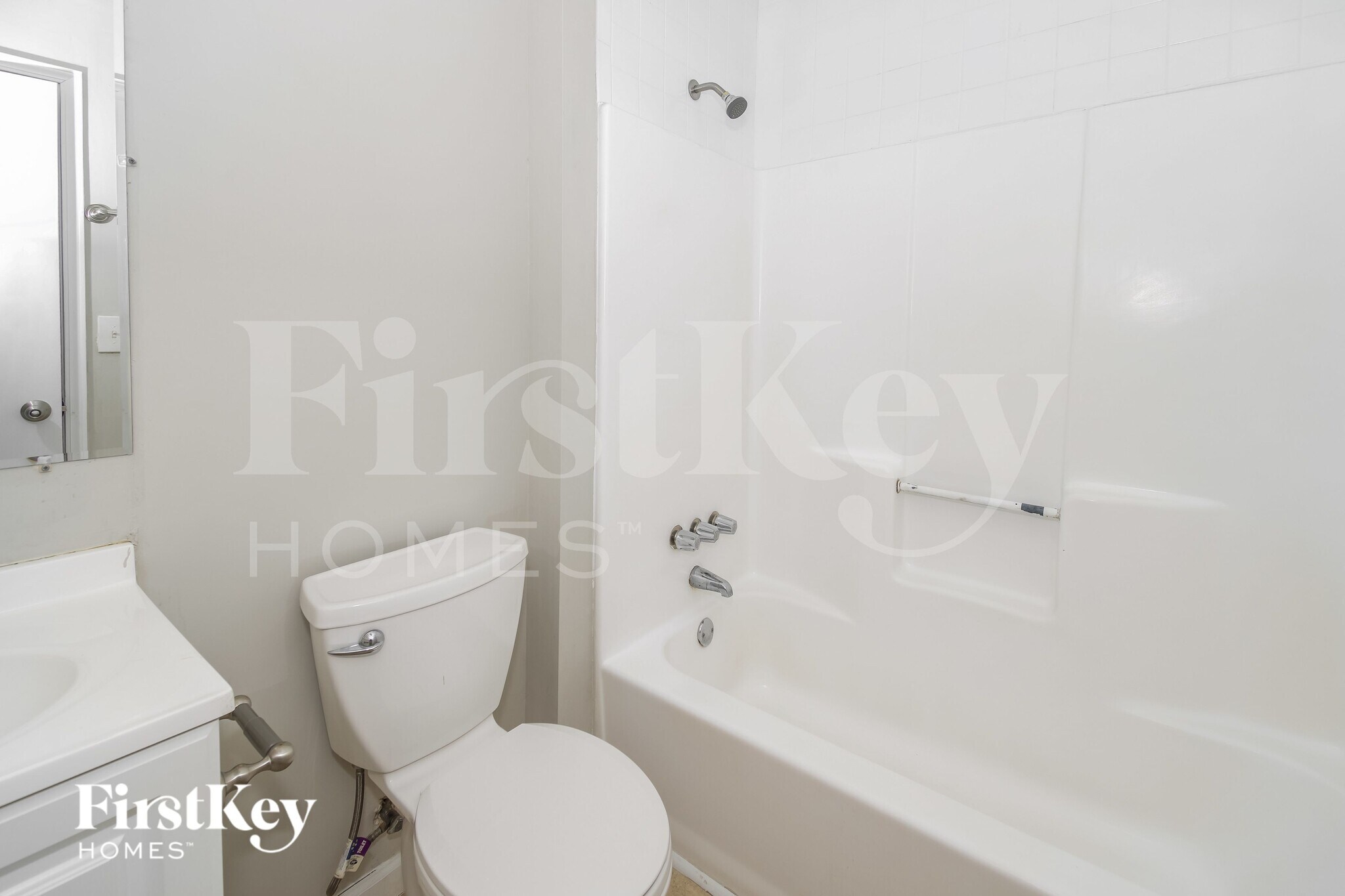 Building Photo - 1648 Olde Oak Dr