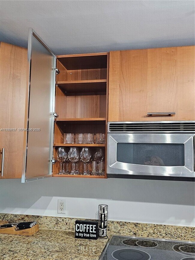 Building Photo - 1945 S Ocean Dr