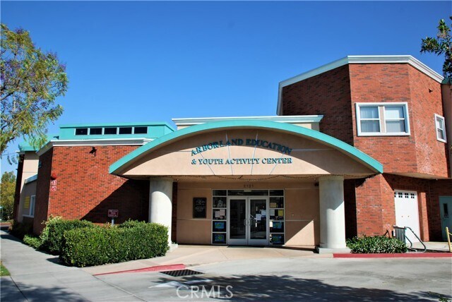 Building Photo - 1219 Olson Dr