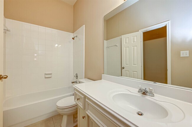 Building Photo - 3403 Sparta Dr