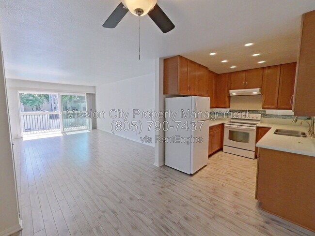 Building Photo - 5514 Armitos Ave
