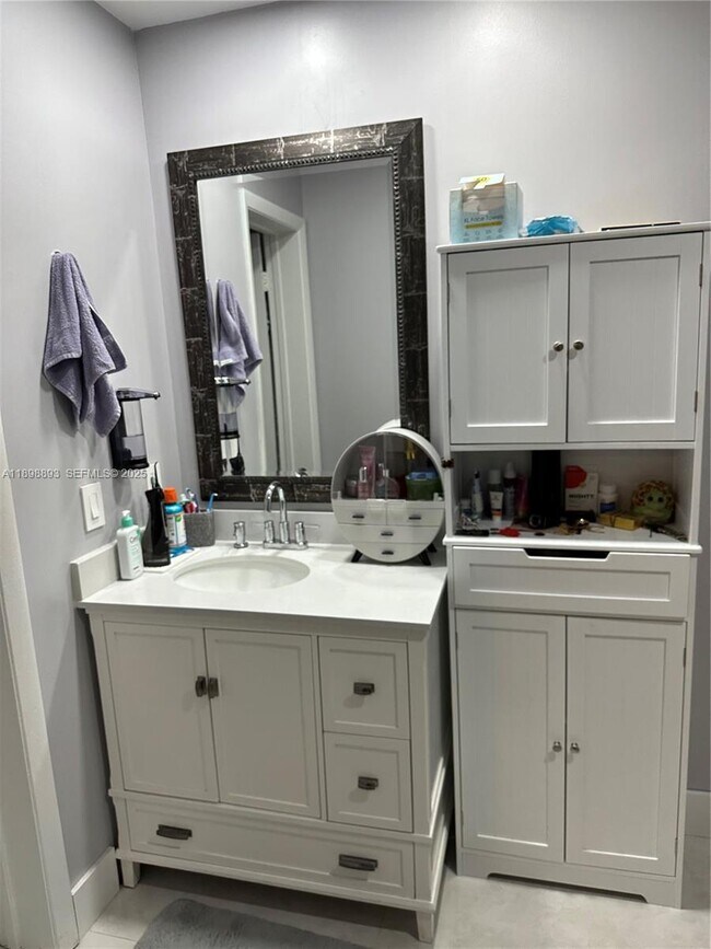 Building Photo - 3355 NW 47th Ave