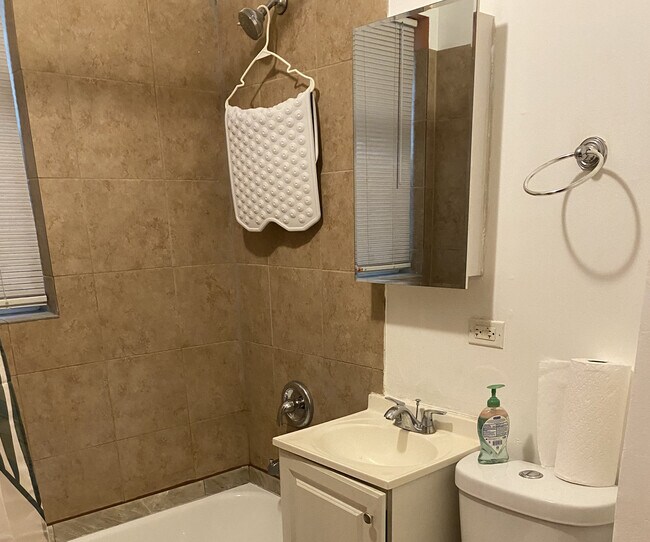 Building Photo - 8324 S Baker Ave