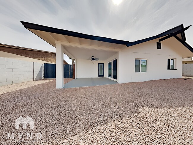 Building Photo - 2528 E Hermosa Dr