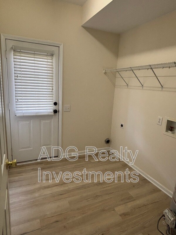 Building Photo - 5478 Werburgh St