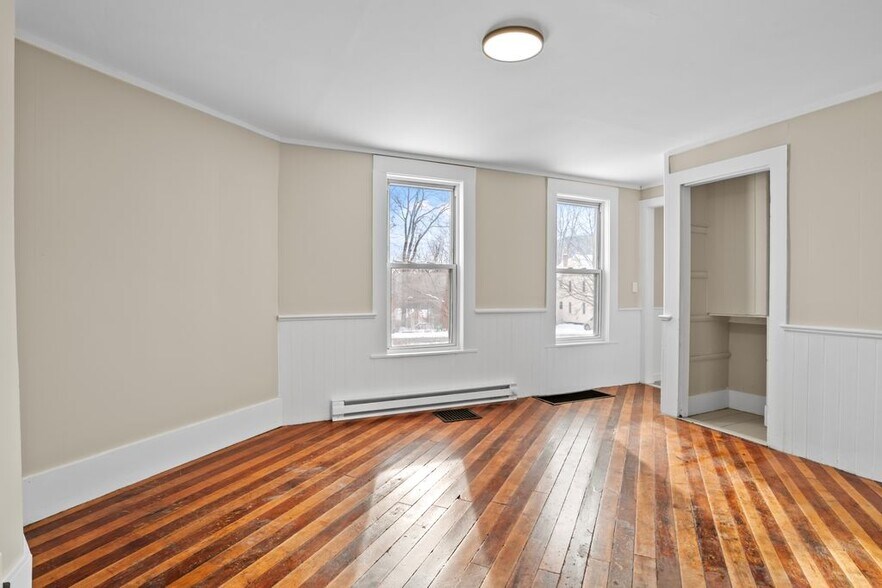 Freshly updated - 8 Pine St