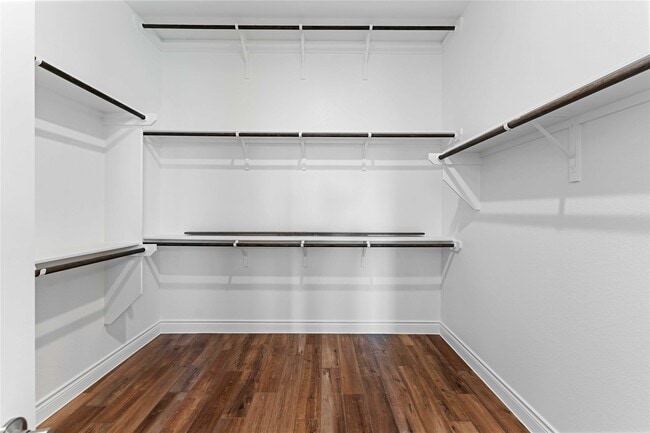 Building Photo - 3710 Highcliffe Dr