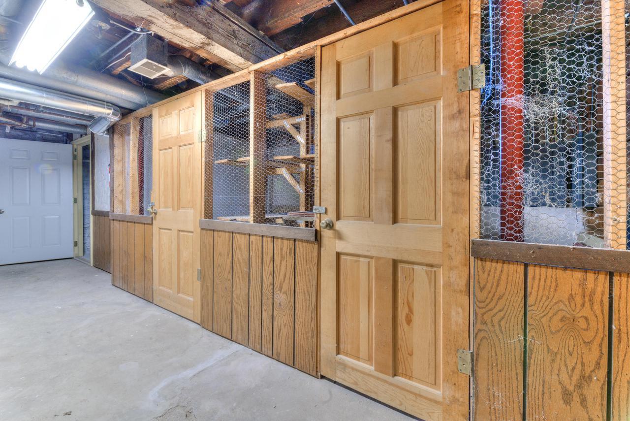 Basement storage units - 430 W Park Ave