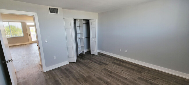 Building Photo - 108 Paradise Harbour Blvd