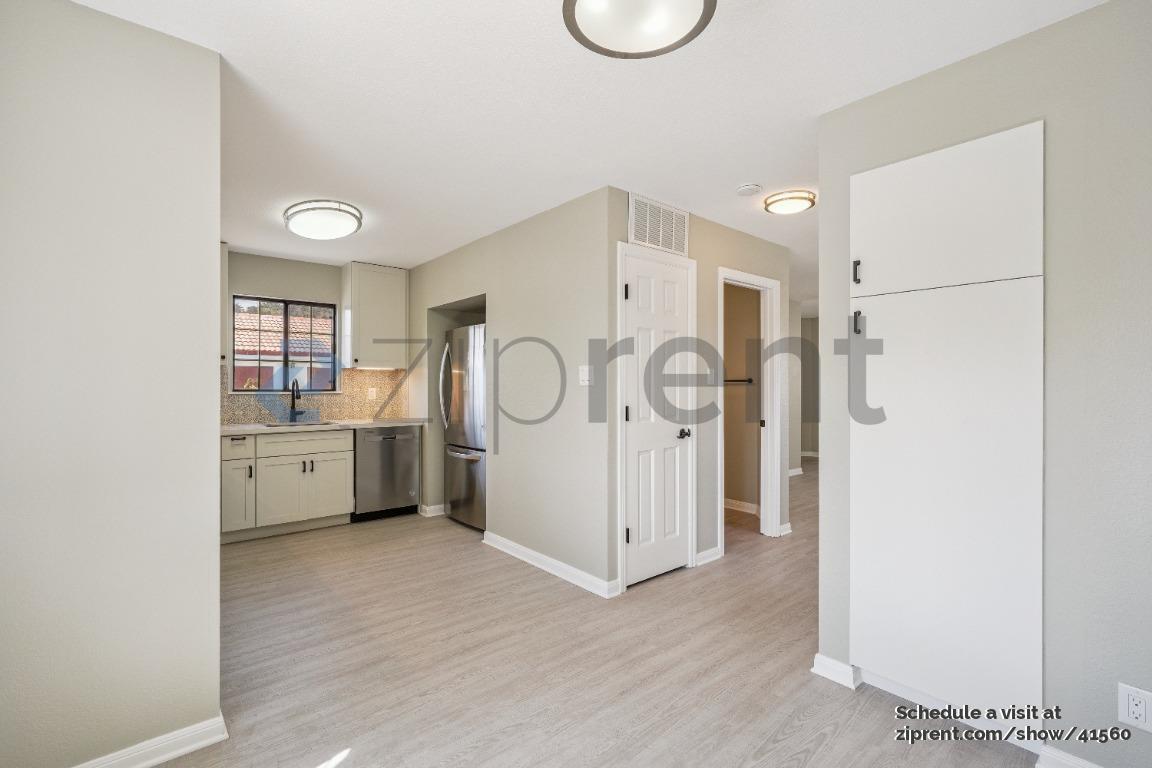 Building Photo - 225 Moana Pl
