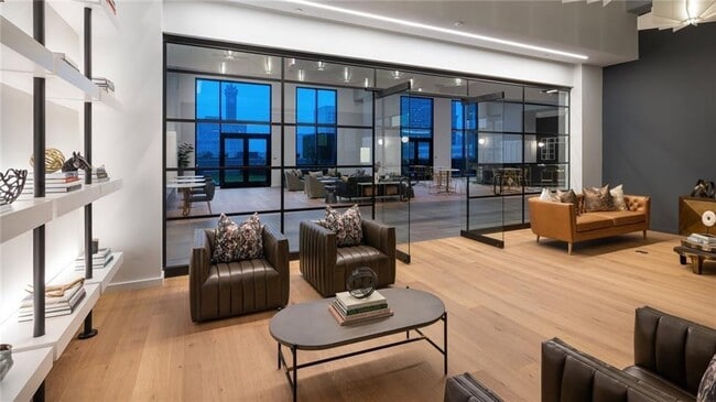 Building Photo - 161 Peachtree Center Ave NE