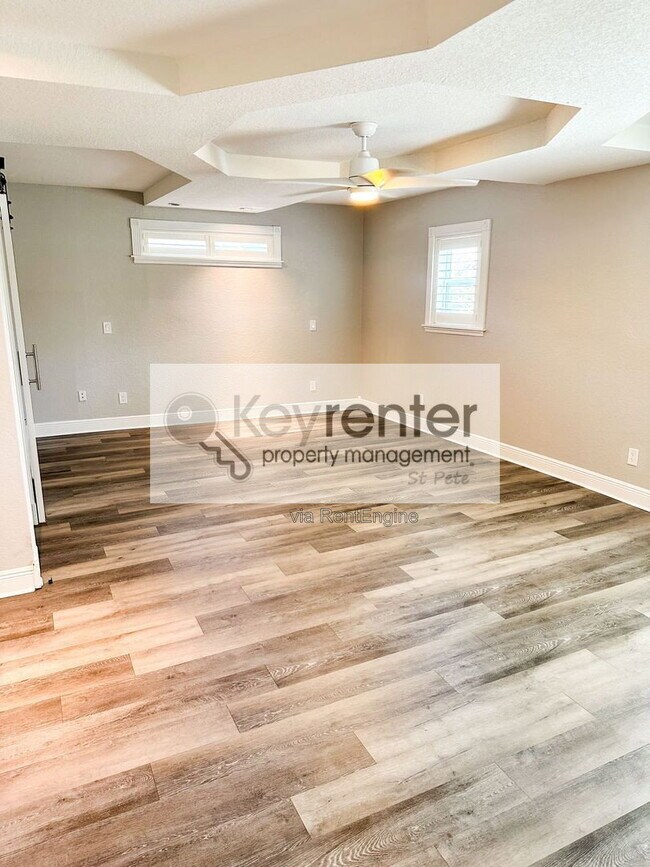 Building Photo - 3814 W El Prado Blvd