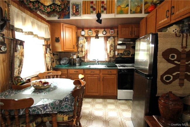 Building Photo - 71 Miller Rd