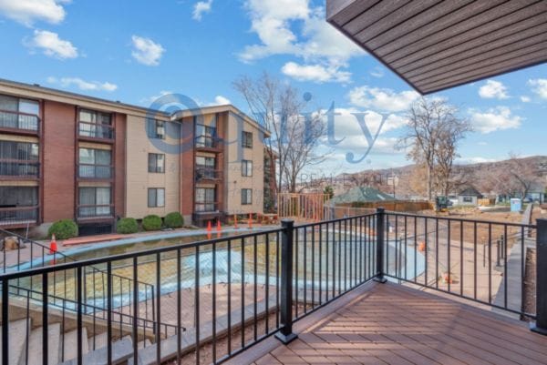 Building Photo - 1032 E 400 S