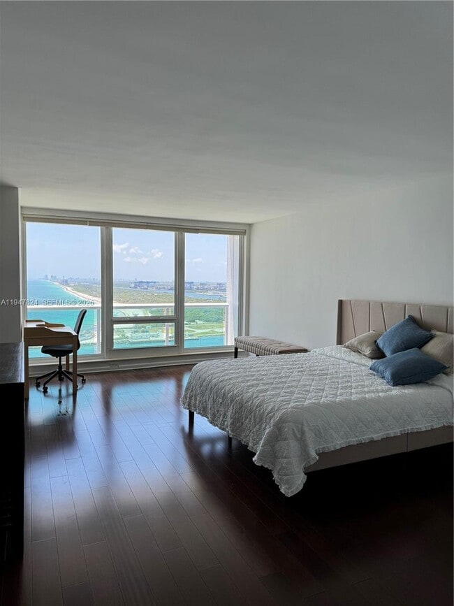 Building Photo - 2100 S Ocean Ln