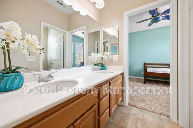 Building Photo - 28851 Springfield Pl