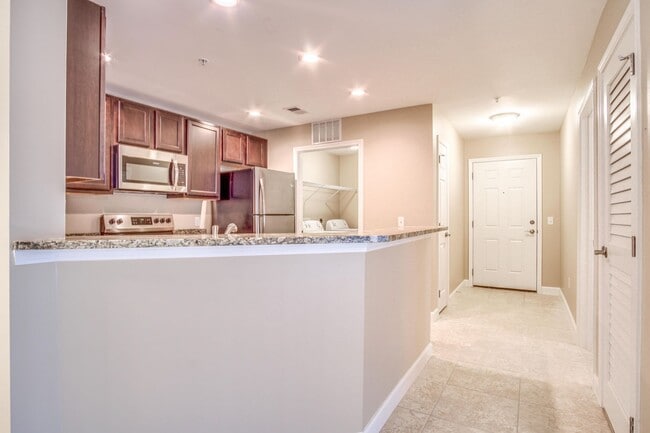 Building Photo - The Residences at Cypress Preserve, Beautiful 1B/1B Apartment in FWB in Pristine Nature Setting!