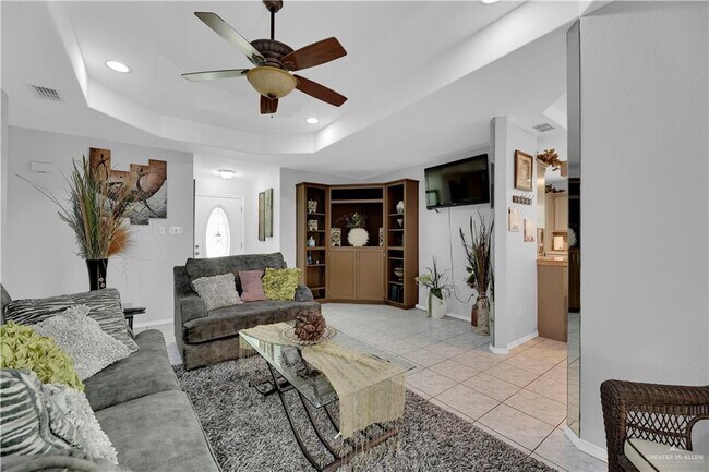 Building Photo - 4608 Ivy Ave W