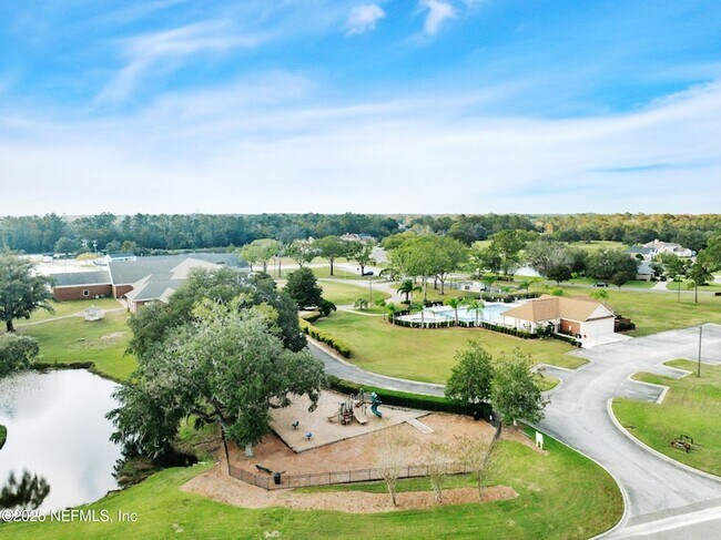 Building Photo - 526 Oakmont Dr