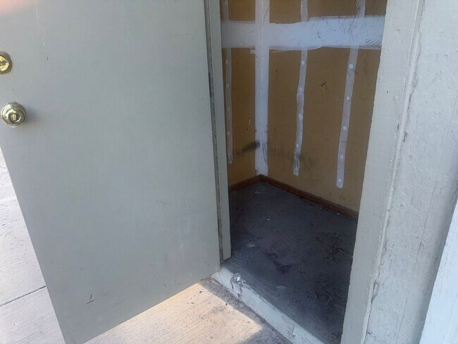Building Photo - 1497 Dorothy Ave