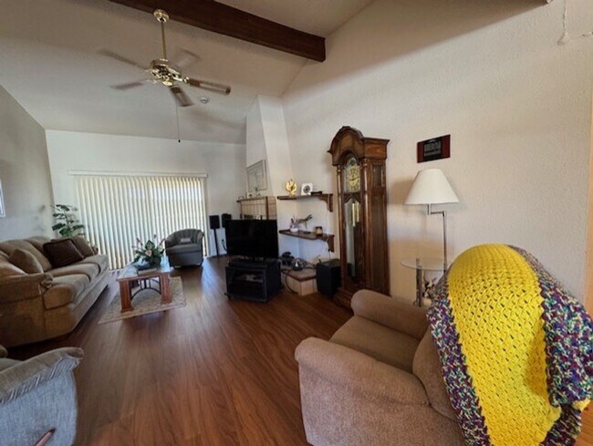 Building Photo - 1BR 1BA Winter Vacation Rental with River Views-RIVERVIEW BLUFFS