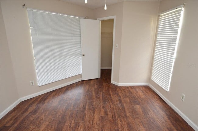 Building Photo - 8756 Mallard Reserve Dr