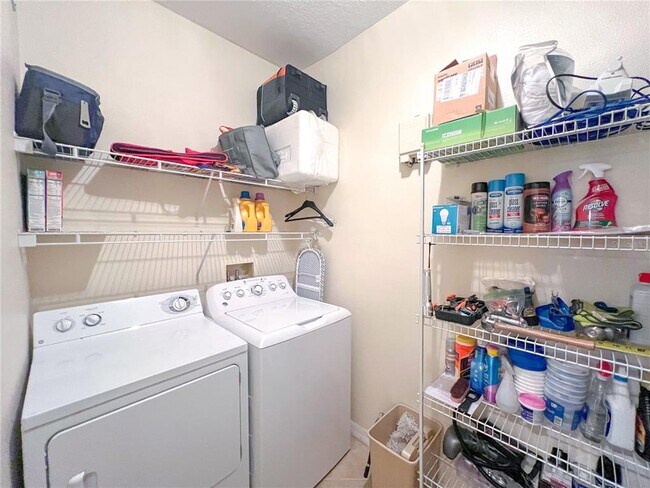 Building Photo - 1257 SW 9th Rd