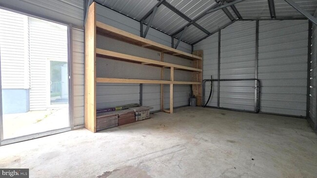 Building Photo - 361 David Hall Rd
