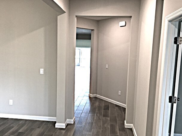 Building Photo - 144 Athens Dr