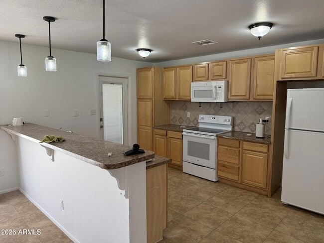 Building Photo - 3321 W Cholla St