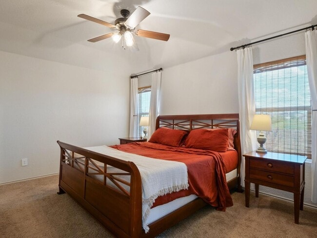 Building Photo - Greenbelt Home in San Marcos