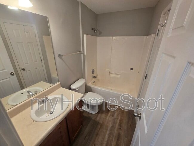 Building Photo - 3115 Flintlock Dr