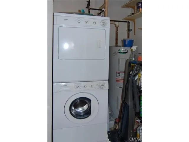 In-unit washer and dryer - 51 Schuyler Ave