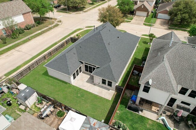 Building Photo - 4823 Upland Dale Ct