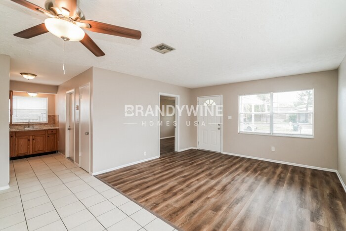 Building Photo - 11780 129th Ave N