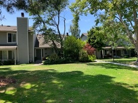 Building Photo - 367 Catamaran St