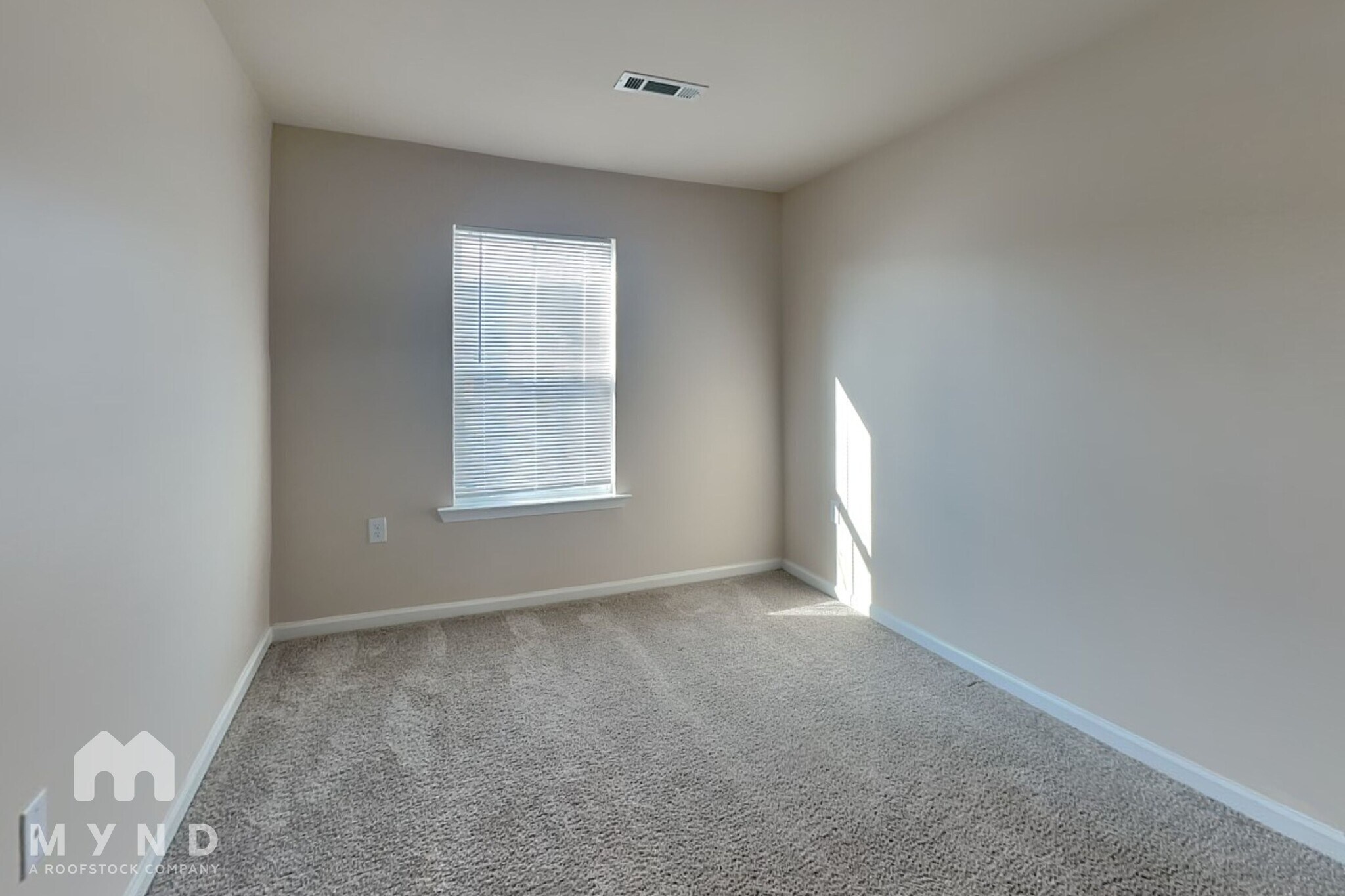 Building Photo - 845 Falls Grove Trl
