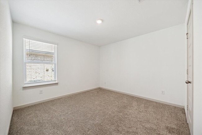 Building Photo - 8115 Brahman Ln