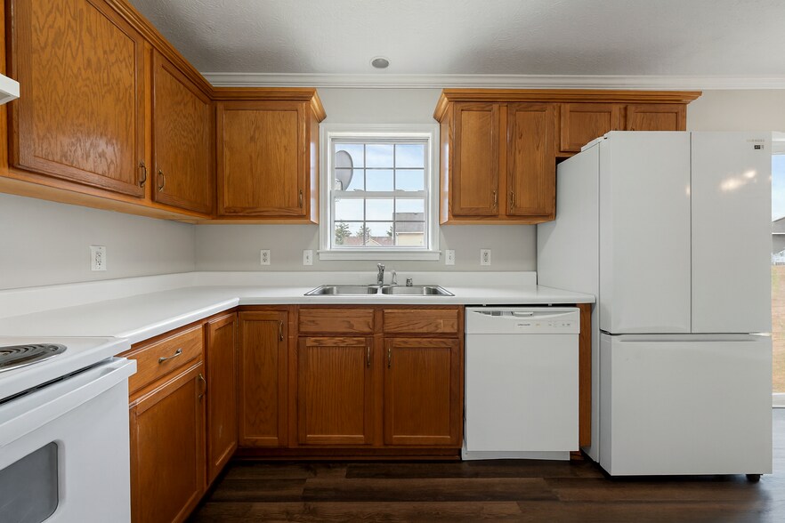 Building Photo - 1307 Miller Pond Rd