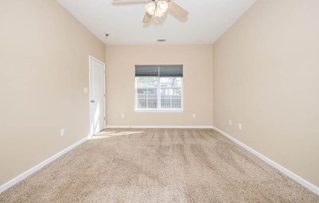 Building Photo - 528 Casey Ct