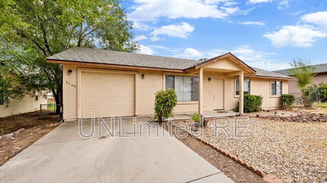 Primary Photo - 6145 N Old McDonald Dr