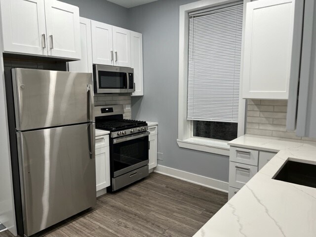 Kitchen - 3327 W Hirsch St