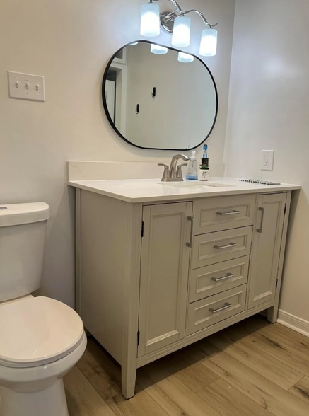 Building Photo - 18333 Roehampton Dr