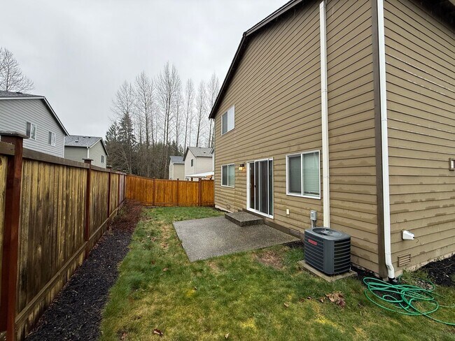 Building Photo - Spacious, modern 5-bed, 2.75-bath in sought-after Daisy Crossing Community in Sultan