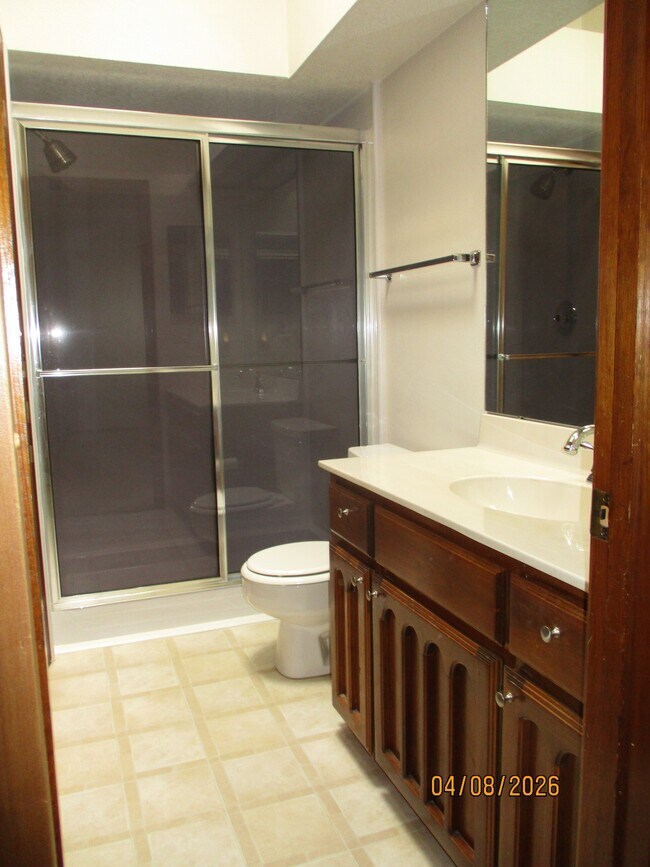 Building Photo - 10409 Camino Del Oso NE